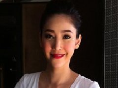Tangmo称工作堆积 Aon坚称爆出的不雅照中的人不是他