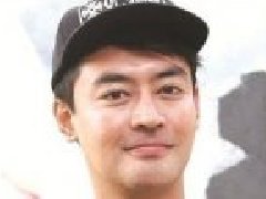 Ploy承认退演《女奴》 Tle承认与某年级比他大的女子相谈投缘 