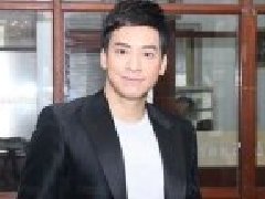 Bie Sukrit正加紧拍摄音乐录音带 Matthew说婚事已经进展将近70%
