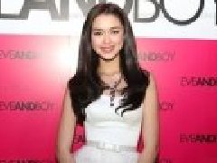 Patricia称《风中的爱恋》反响好 Yam无视关于她不适合《女奴》角色的传言
