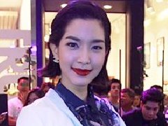 Om与Poo《天堂的诅咒》剧中演亲密戏 Mo否认与Bie疏远