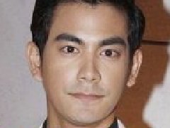 泰星Sean称与Esther是兄妹关系 Mik称拍摄性感照反响良好