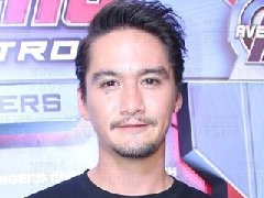 Ananda称传闻中清迈女子不是他的女友 Ice否认年底将婚