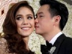 Chompoo与Nott举办婚庆 James Jirayu举办个人演唱会