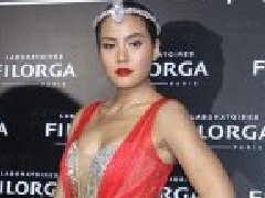 Janie对有人指责她服饰轻佻不予理会 Min近来喜好收集钻石