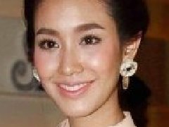 Min透露有中国的代言工作 Janie否认与Kueng做功德后提升关系
