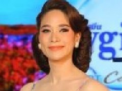 Ploy作为泰国电影代表参加英国电影节 Kob没有准备接演电视剧
