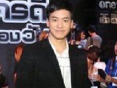 Bie八月份将飞西雅图演舞台剧 Poo称拍摄性感照登上杂志