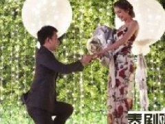 Arm单膝下跪向Noey求婚 Kant称想就欠薪一事走法律途径解决
