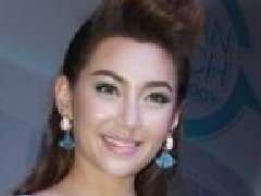 《天国神女》男女主演近期纷纷就医 Chat改变风格打扮性感