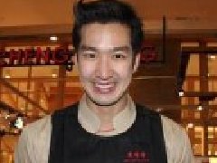 Deaw Suriyont称现在有交往的女友 Ploy称不会等待Peter回家