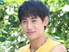 Big重申与Kaemboom只是朋友 Dan拍摄系列剧导致手部韧带撕裂