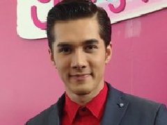 Mik强调Chat是朋友 Top Pipat与Noon Siraphun举行婚礼