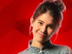《泰国好声音》年轻选手Noinae凭借甜美长相和歌声迅速走红