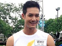 Weir请教Vee制作旅游节目 Chakrit对Mae Bia被指激情戏差劲不予理会