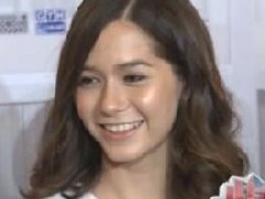 泰国好声音学员Vee violet否认与Amie交往 不在意被指责抱Amie与前妻的孩子