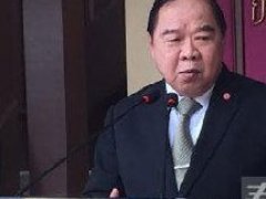 泰国防部长巴逸对红衫军示威发警告