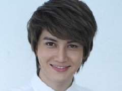泰星Golf拍《间谍情迷》动作戏右肩受伤
