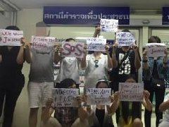 中国学生抗议曼谷九星航空欺诈