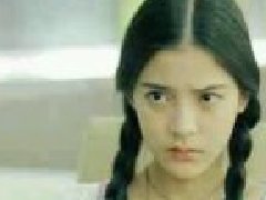 泰星Saipan成兰实大学表演老师 泰国歌手Da爆与新外籍男友合影