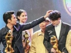 泰国娱乐盛典颁奖礼 泰星Mark、jamesji、Ananda、Andrew显暧昧 