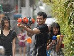 泰国宋干节 全国上下提倡节约用水