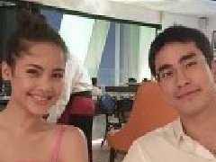 承认了！Nadech表示的确与Yaya牵着手