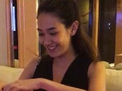 泰星Min买爱马仕包包为自己庆生 月亮姐Nune晒与Ning合照