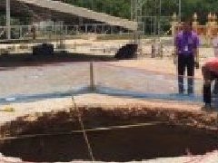 泰国甲米寺庙现大坑 具体原因待专家调查