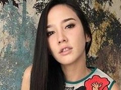 泰国知名女星噘嘴照 你认为谁最性感？