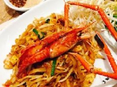 泰国美食:泰式炒河粉的历史 做法、前世今生