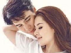 泰国歌星Lydia怀孕9月待产 挺孕肚拍摄写真