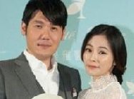 陈怡蓉想奉子成婚 婚期订于9月26日在泰国清迈举行
