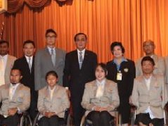 泰国总理巴育勉励残奥会运动员 身体第一奖牌第二