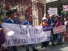 泰国曼谷黑导游近3千人 韩国籍黑导所占比例最多