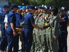 泰国空军总司令向中国殉职的女飞行员余旭 致哀