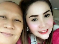 奇闻:泰国一寺庙住持生活奢靡不仅有女友还为其买房买车！