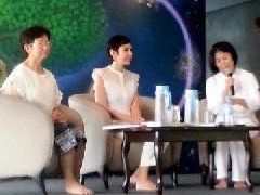 泰国患癌症女生与疾病做斗争 乐观坚强传播正能量!