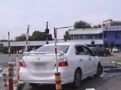 民众抗议施压 泰国交通部让步撤销驾考新规定
