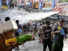 泰国曼谷皇家田广场取消2017宋干节活动