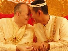 英国男子百万聘金迎娶泰国男子 又一跨国男男恋修成正果! 