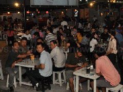 泰国总理巴育强调:禁止未满20岁青少年出入娱乐场所!