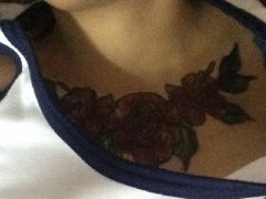 恐怖! 泰国女大学生洗纹身结果变这样…