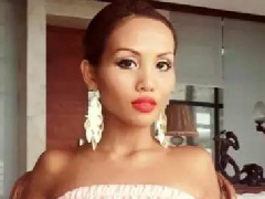泰国女子Praiya成功征服5000名富豪 开班传授傍大款"经验"