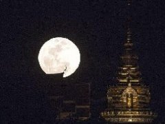 2018泰国各地出现的“超级满月”超震撼夜景图组图
