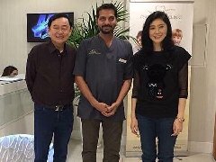 泰国前总理他信-英拉现身迪拜牙科诊所