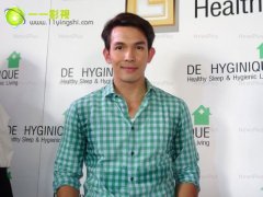 泰星Umm Atichart否认8月与nat结婚 将带Nat去欧洲游玩